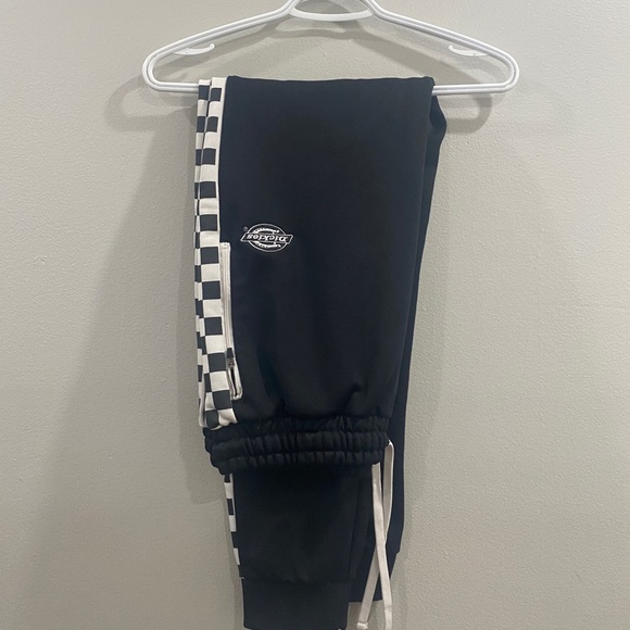 Dickie’s track outfit - Picture 2 of 2